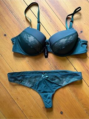 NWT Adore Me Women's Lace Push-Up Bra & Thong Set